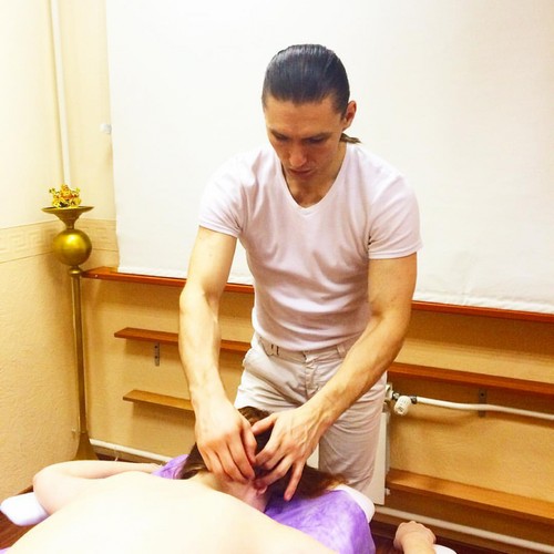 Массажист Матвей по адресу ул. Пятницкая, 8 - Massag24.ru 