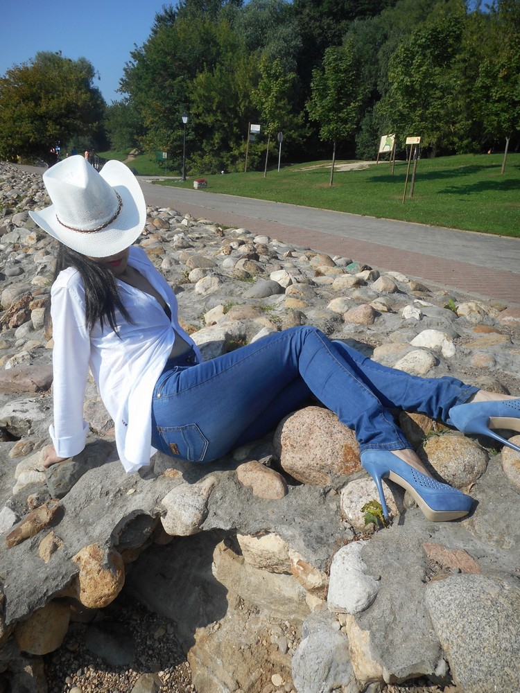 Массажист Елена по адресу  - Massag24.ru